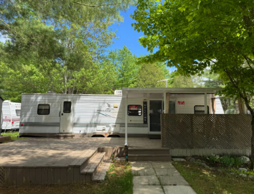 2005 – 39’ Fleetwood Mallard with Hardtop Awning. NEW PRICE: $22,500